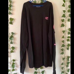 Black champion long sleeve tee